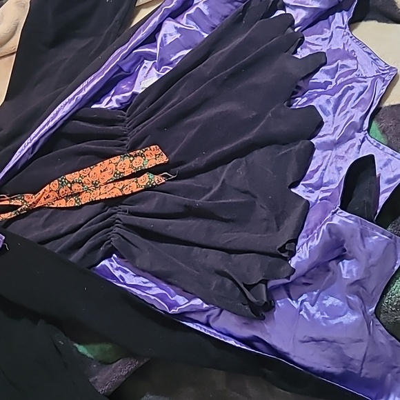 Kids Large Witch Halloween Costume - Picture 6 of 7